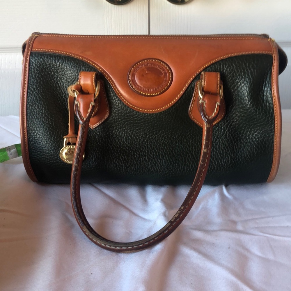 Dooney and Bourke green leather purse